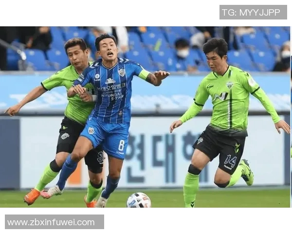 仁川联迎战蔚山现代争夺韩国足球联赛榜首荣耀的激烈对决